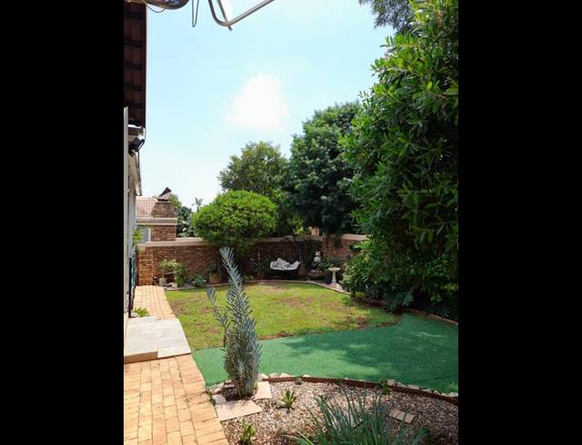 3 BEDROOM TOWNHOUSE FOR SALE IN HONEYDEW